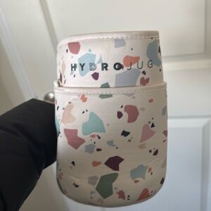 Hydro jug sleeve